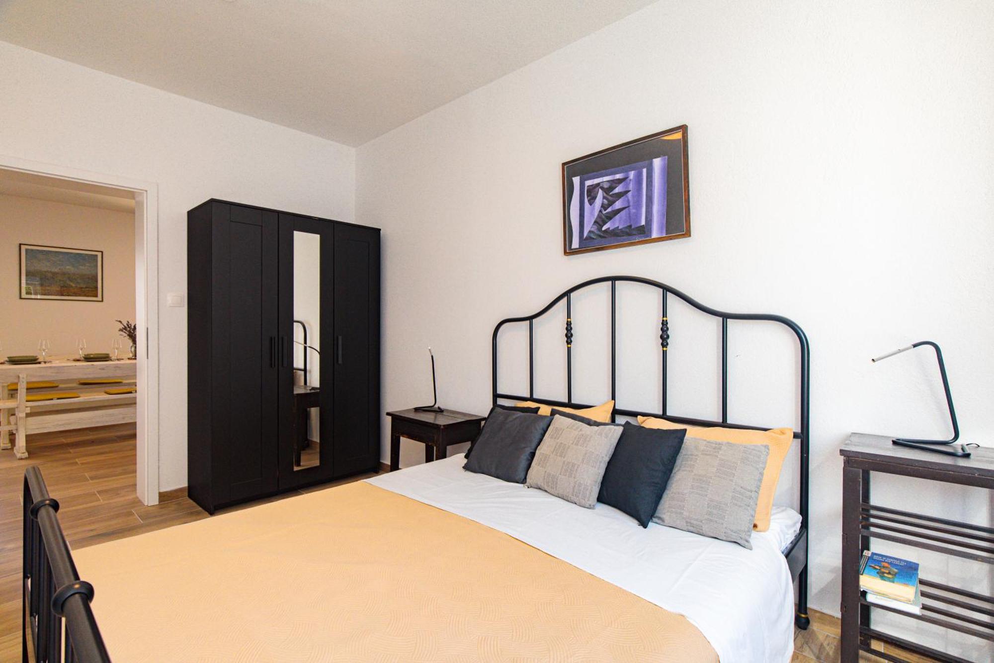 Apartament Cesarica